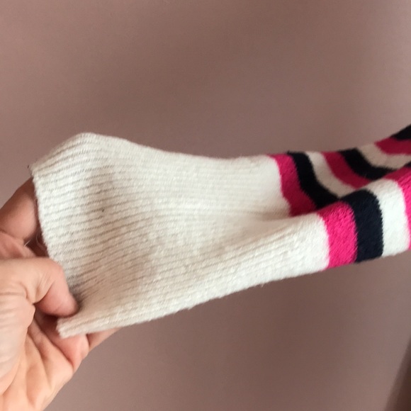 Ricki’s size large sweater - Picture 3 of 6